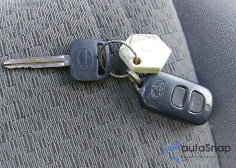 2006 Toyota Tundra Sr5 V8 z USA, uszkodzony, nr VIN 5TBBT441X6S478435